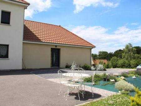 Le Haut Village