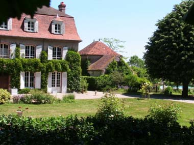 Gîte de caractère avec jardin dans l'Allier